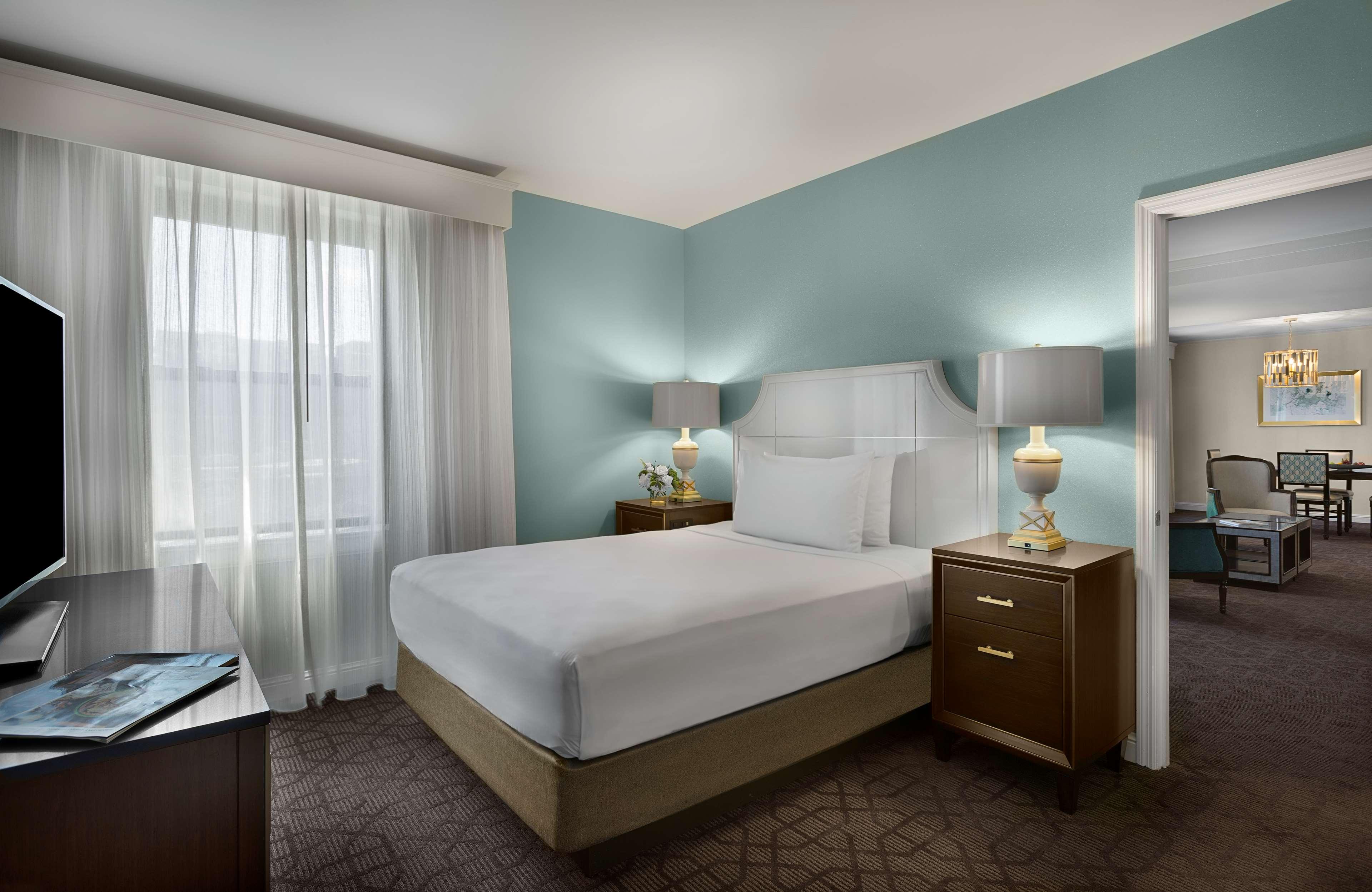 מלון סנט לואיס The Royal Sonesta Chase Park Plaza St Louis מראה חיצוני תמונה
